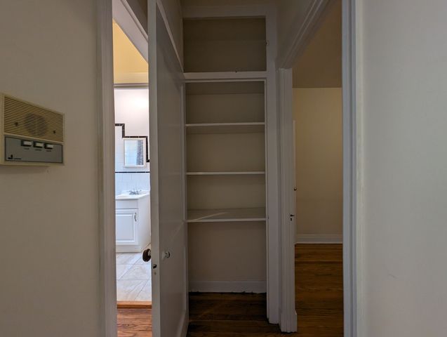 2647 N Spaulding Avenue 2E, Chicago, IL 60647