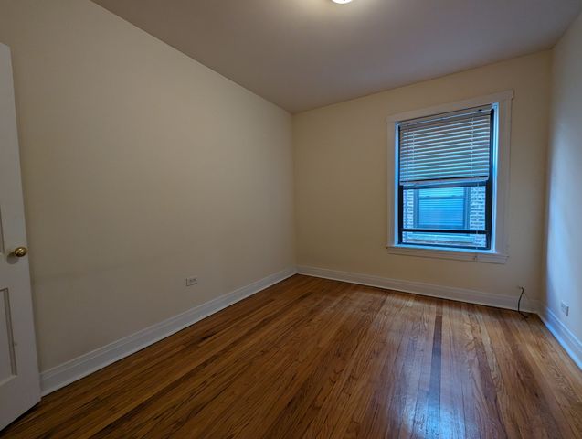 2647 N Spaulding Avenue 2E, Chicago, IL 60647