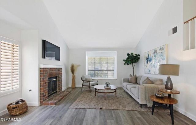 408 Oak Haven Court, Oak Park, CA 91377