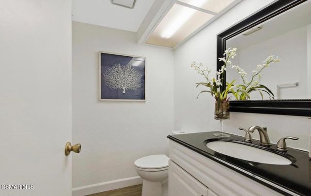408 Oak Haven Court, Oak Park, CA 91377