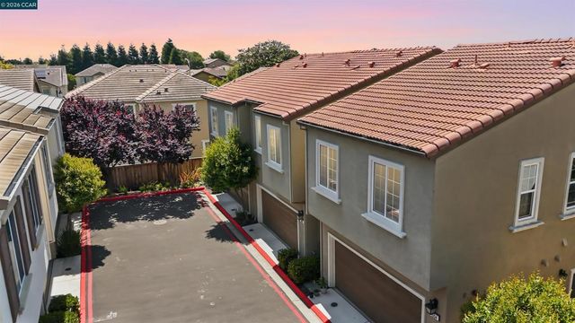 1552 glenn st, Hayward, CA 94545