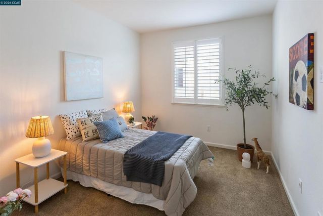 1552 glenn st, Hayward, CA 94545