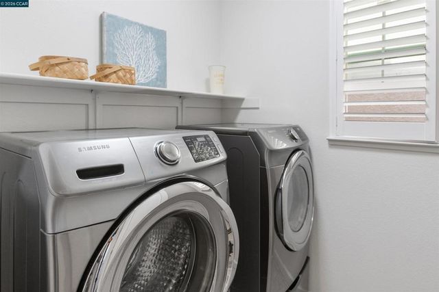 1552 glenn st, Hayward, CA 94545
