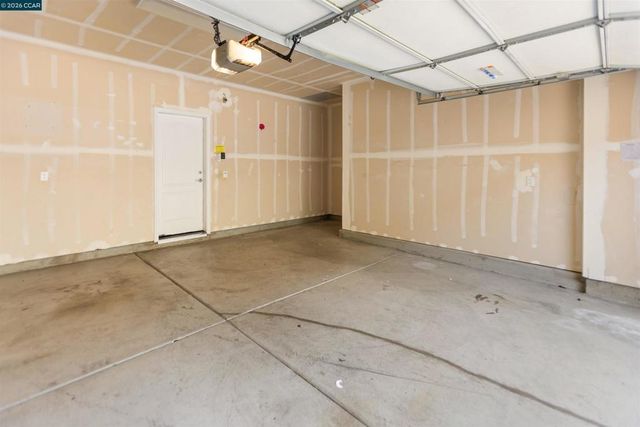 1552 glenn st, Hayward, CA 94545