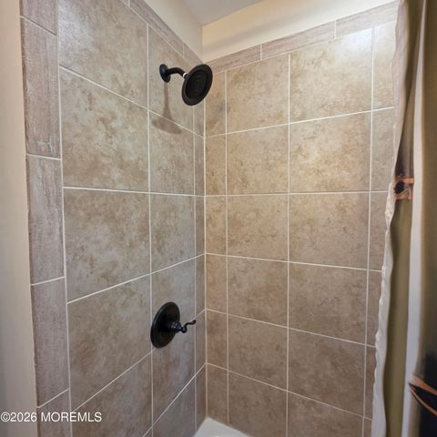 939 Gloucester Drive, Toms River, NJ 08753