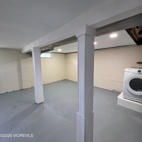 939 Gloucester Drive, Toms River, NJ 08753