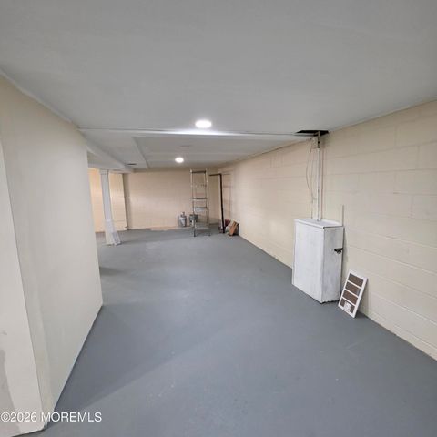 939 Gloucester Drive, Toms River, NJ 08753