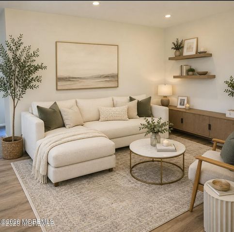 939 Gloucester Drive, Toms River, NJ 08753