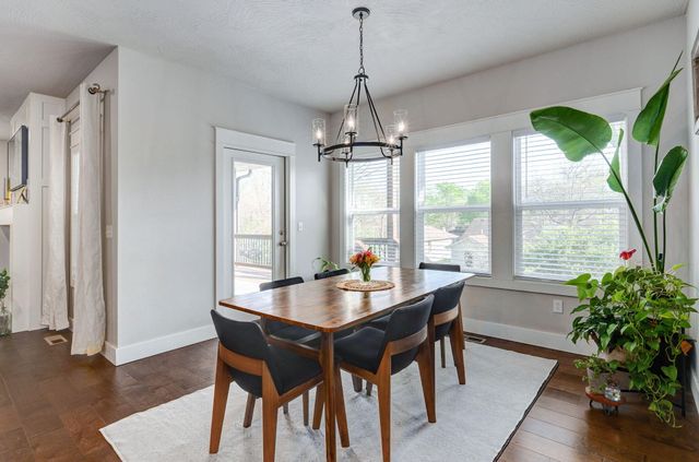 2482 W Camino Alto Street, Springfield, MO 65810