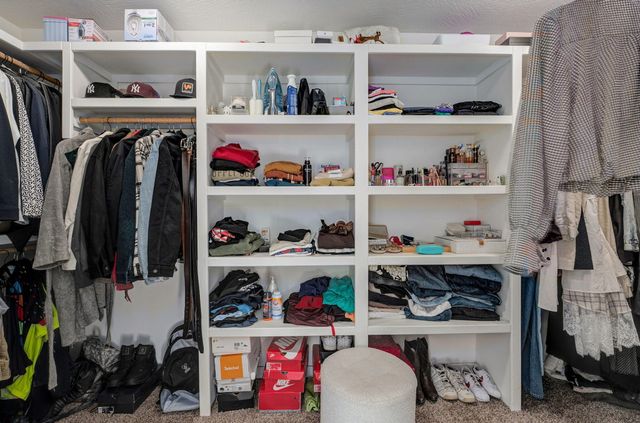 2482 W Camino Alto Street, Springfield, MO 65810