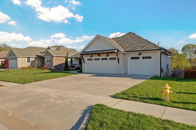 2482 W Camino Alto Street, Springfield, MO 65810