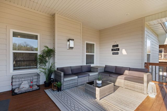 2482 W Camino Alto Street, Springfield, MO 65810