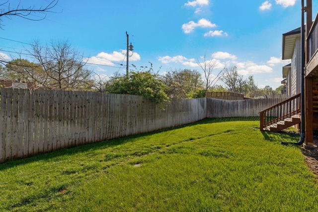 2482 W Camino Alto Street, Springfield, MO 65810