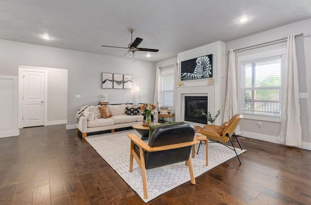 2482 W Camino Alto Street, Springfield, MO 65810