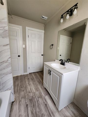 2817 Rosemary Ln Lane, Houston, TX 77093