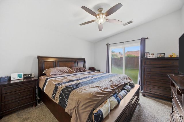 4517 Kaytlain Avenue, Bakersfield, CA 93313