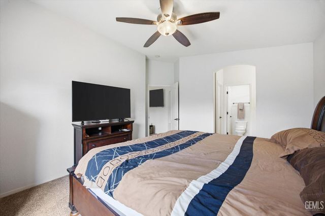 4517 Kaytlain Avenue, Bakersfield, CA 93313