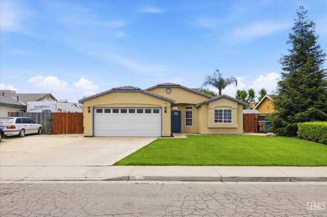 4517 Kaytlain Avenue, Bakersfield, CA 93313
