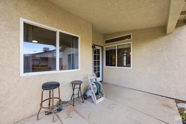 4517 Kaytlain Avenue, Bakersfield, CA 93313