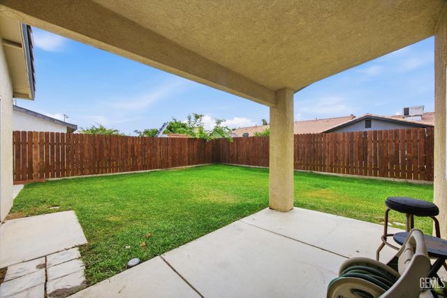 4517 Kaytlain Avenue, Bakersfield, CA 93313