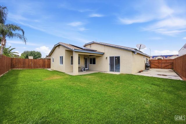 4517 Kaytlain Avenue, Bakersfield, CA 93313
