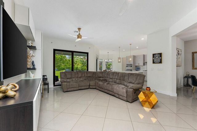 10765 Windward Street, Parkland, FL 33076