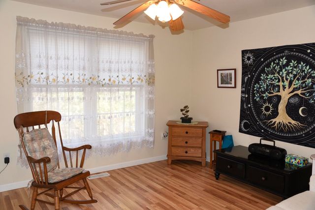 11 Royal Lane, Raymond, NH 03077