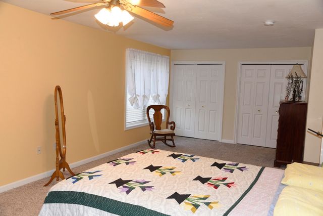 11 Royal Lane, Raymond, NH 03077