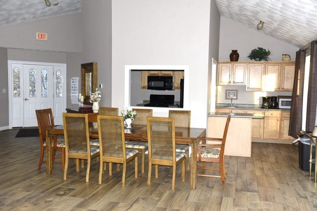 11 Royal Lane, Raymond, NH 03077