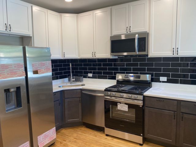 8011 S Dante Avenue 1, Chicago, IL 60619