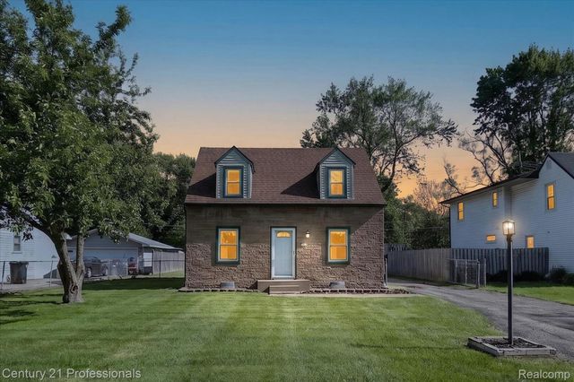 28524 7 Mile Road, Livonia, MI 48152