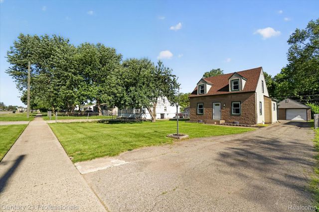 28524 7 Mile Road, Livonia, MI 48152