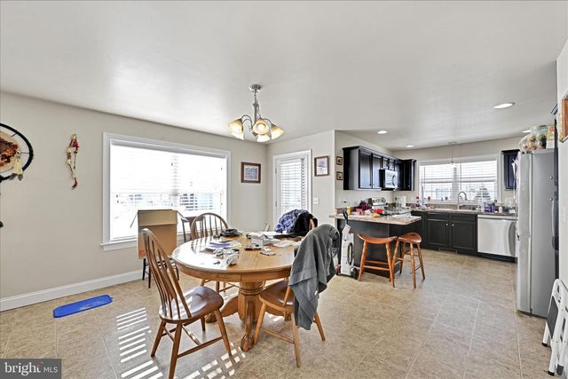 425 JOY CIR, Leola, PA 17540