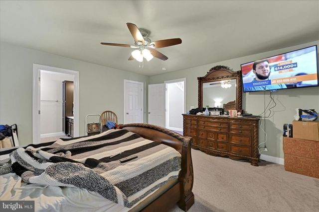 425 JOY CIR, Leola, PA 17540