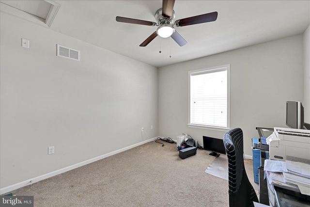 425 JOY CIR, Leola, PA 17540