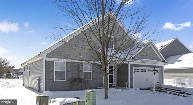 425 JOY CIR, Leola, PA 17540