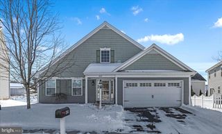 425 JOY CIR, Leola, PA 17540