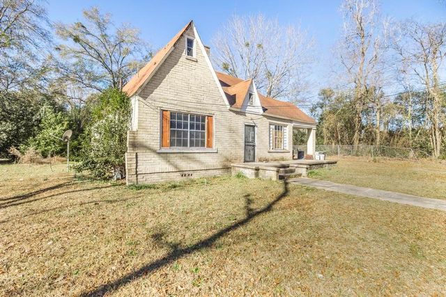 896 Roseview Drive, Macon, GA 31217