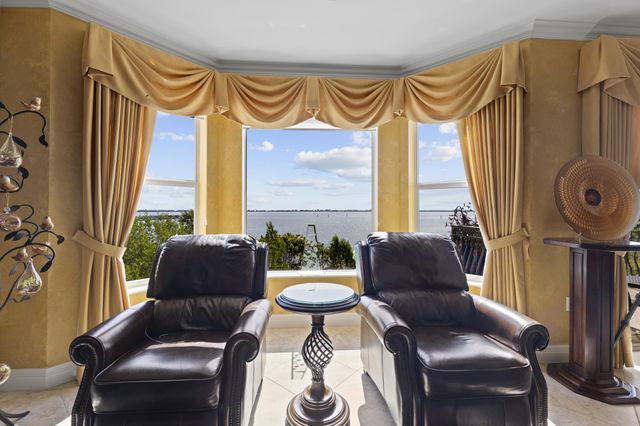 1533 NE Outrigger Landings Drive 3-205, Jensen Beach, FL 34957