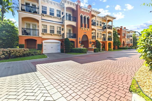 1533 NE Outrigger Landings Drive 3-205, Jensen Beach, FL 34957