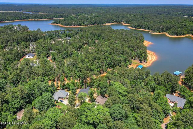 303 Cuttysark Point, Mc Cormick, SC 29835