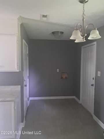 618 Queen Julianna Lane, Jackson, MS 39209