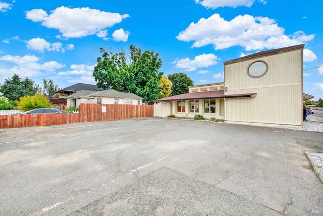 707 Tuolumne St, Vallejo, CA 94590