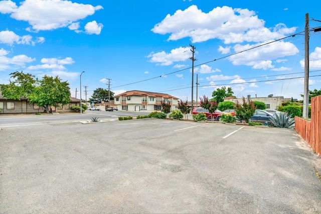 707 Tuolumne St, Vallejo, CA 94590