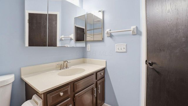 3821 Carriage Run Drive, Hilliard, OH 43026