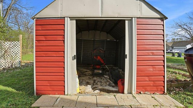 3821 Carriage Run Drive, Hilliard, OH 43026