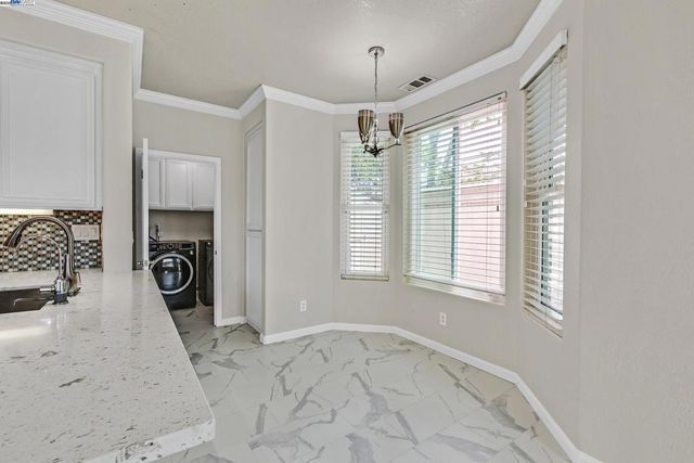 1205 Amber Ct, San Leandro, CA 94577