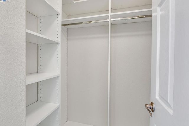 1205 Amber Ct, San Leandro, CA 94577