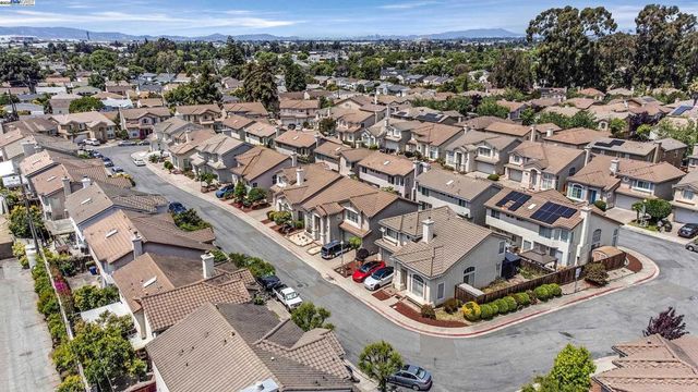 1205 Amber Ct, San Leandro, CA 94577