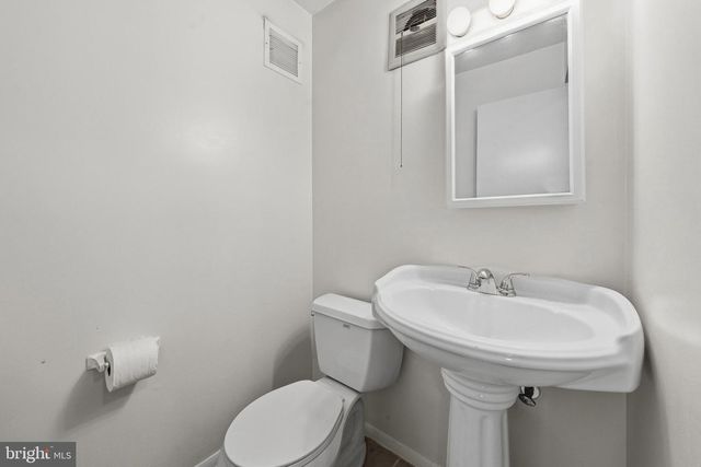 7779 TIVERTON DR, Springfield, VA 22152